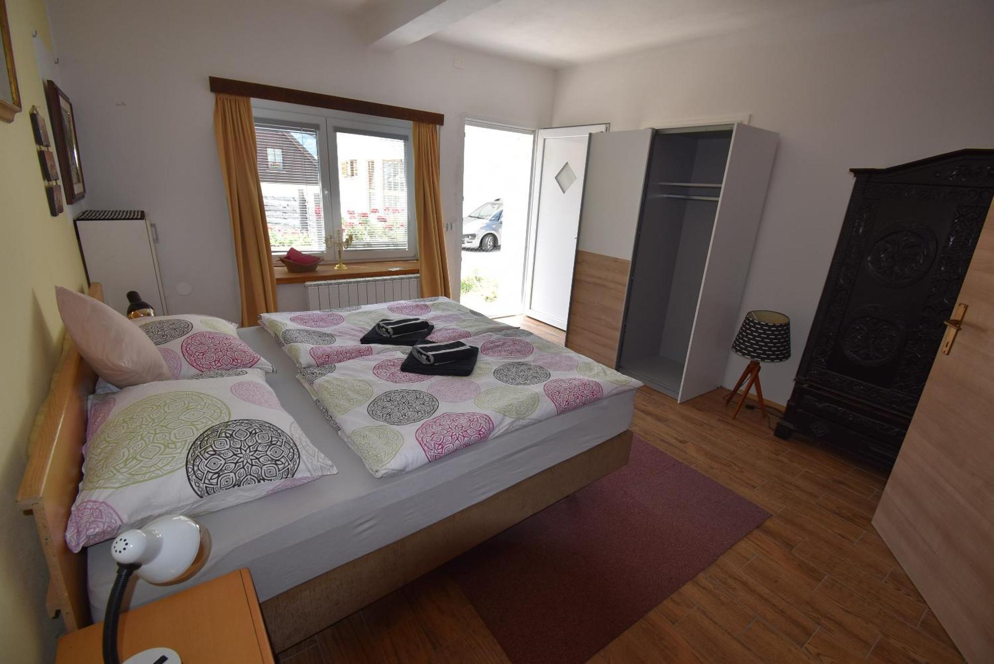 Apartments Free Alps, Massage & Wine Bovec Esterno foto
