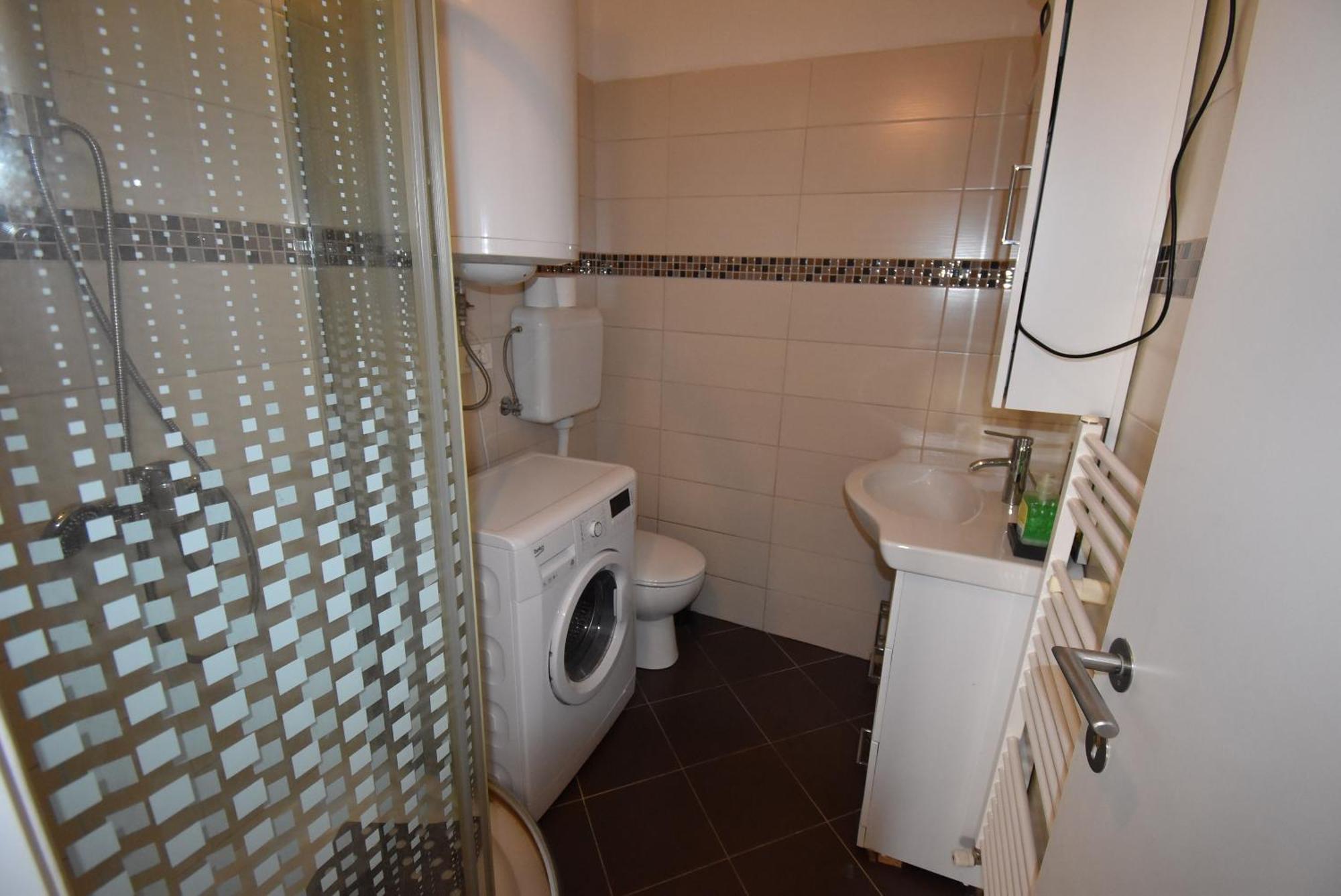Apartments Free Alps, Massage & Wine Bovec Esterno foto