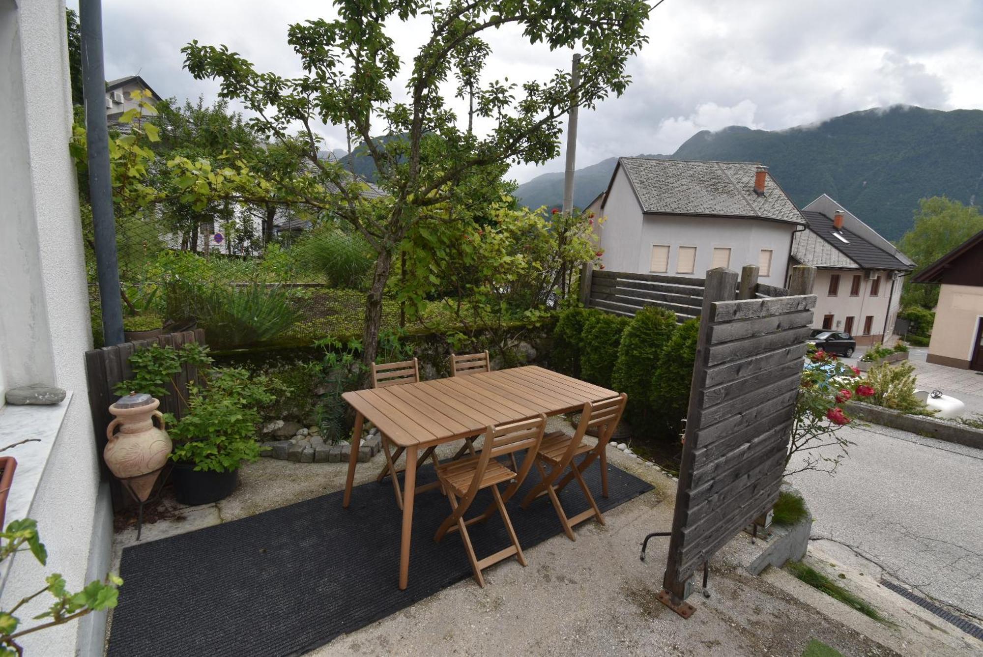 Apartments Free Alps, Massage & Wine Bovec Esterno foto